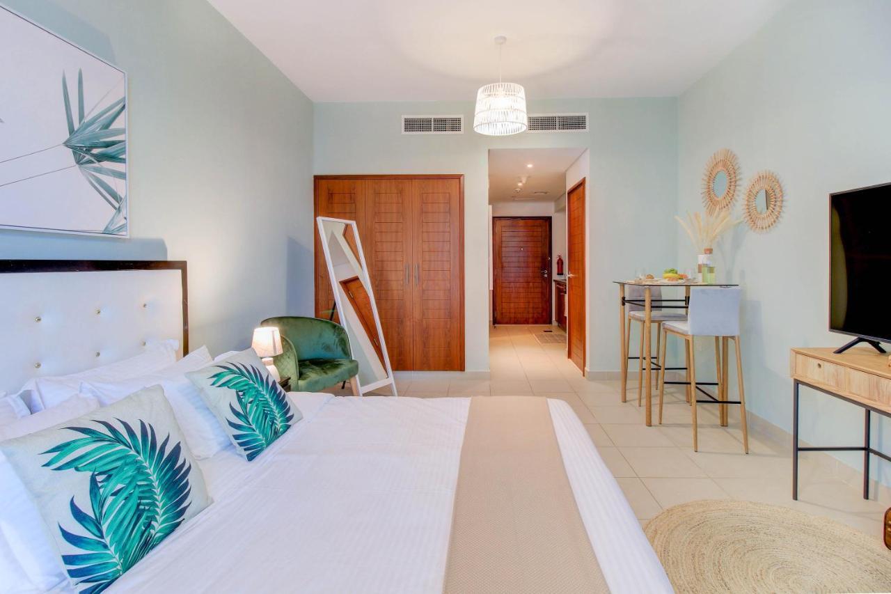 Durrani Homes - Luxurious Studio Near Dubai Mall With Pool View Buitenkant foto