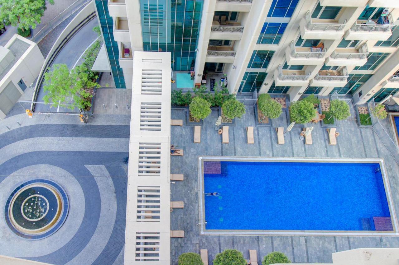 Durrani Homes - Luxurious Studio Near Dubai Mall With Pool View Buitenkant foto