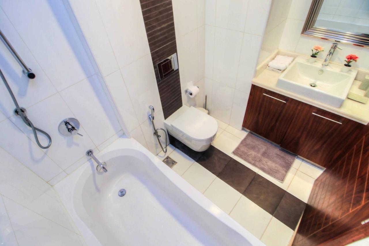 Durrani Homes - Luxurious Studio Near Dubai Mall With Pool View Buitenkant foto