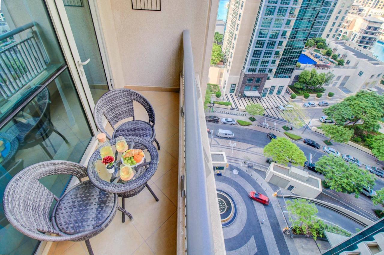 Durrani Homes - Luxurious Studio Near Dubai Mall With Pool View Buitenkant foto